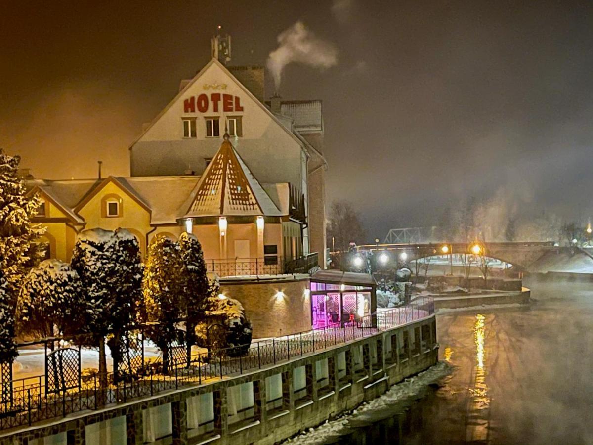 Hotel Nad Pisa 피츠 외부 사진